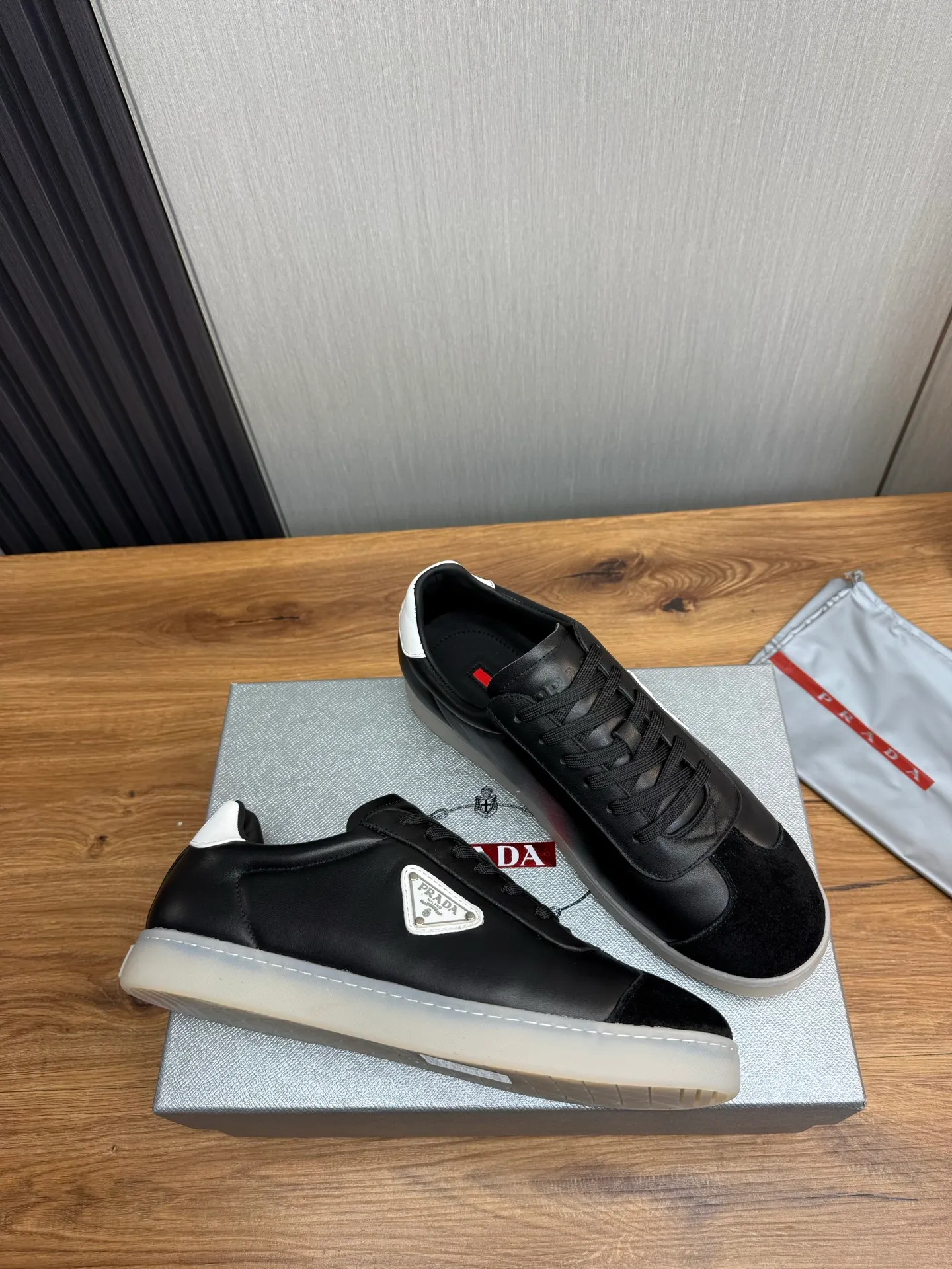 Factory price 540💰 [PRADA] Popular items in men’s shoe counters, synchronized with the official website, 1 high-quality shipment ✔️Original frosted cowhide + cowhide lining, 1🆚1 replica, original sole, 38-45 (customized at 45, non-refundable)